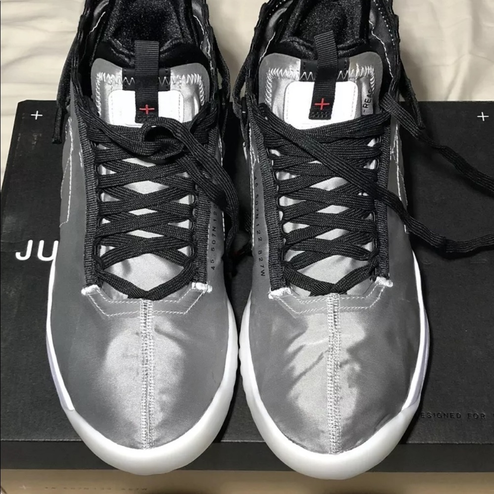 Jordan Proto-React Size 9